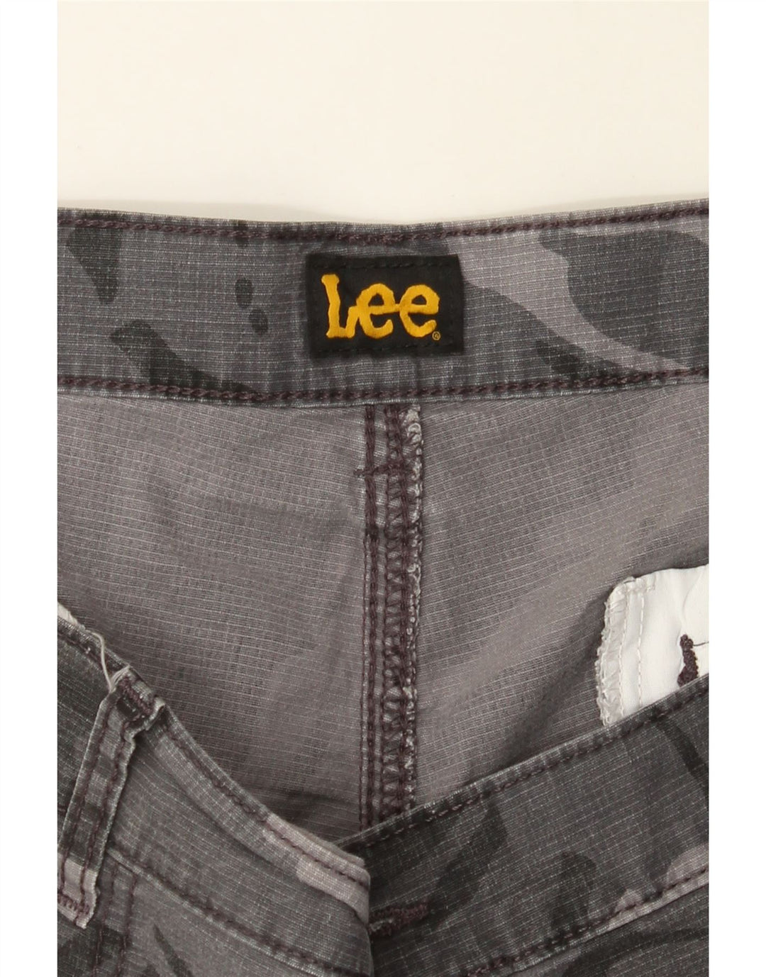 LEE Mens Cargo Shorts W46 3XL Grey Camouflage Cotton Vintage Lee and Second-Hand Lee from Messina Hembry 