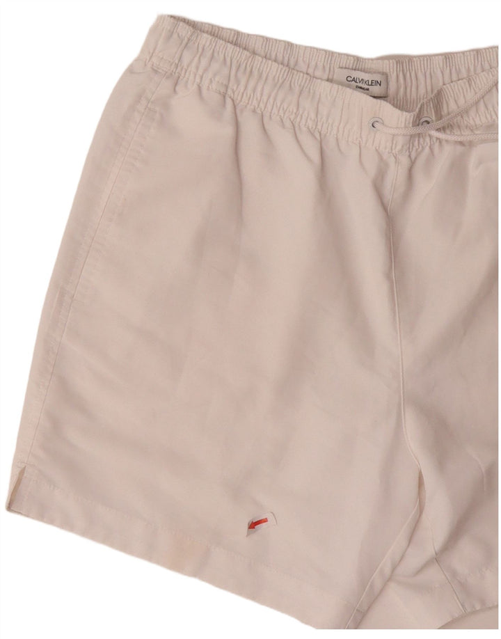 Męskie spodenki kąpielowe Calvin Klein z grafiką, małe, białe, poliestrowe