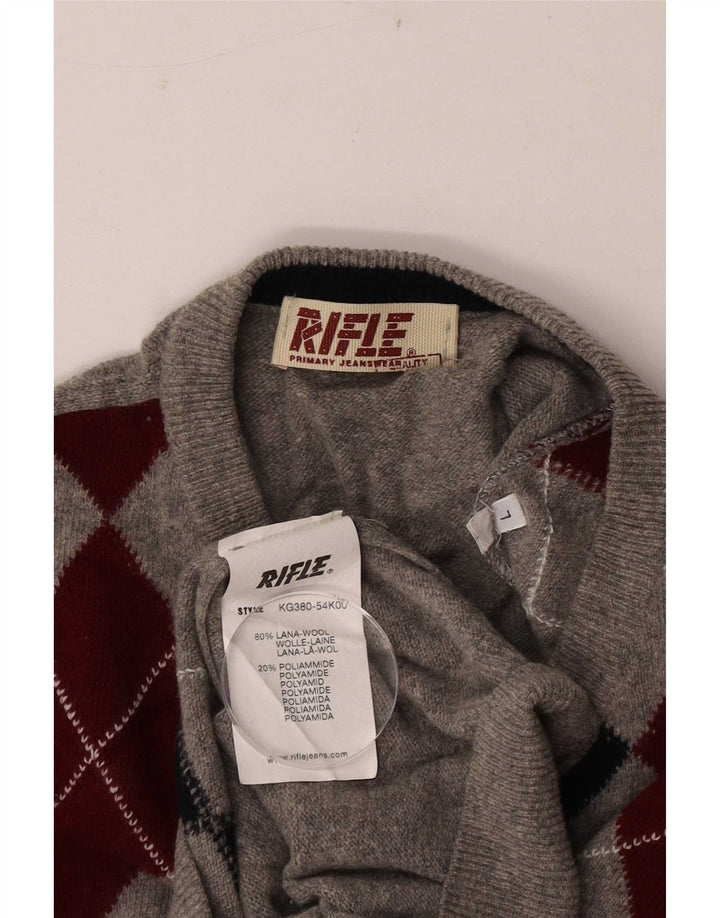 Męski sweter karabinowy z dekoltem w szpic, duży, szary, argyle/diamentowa wełna