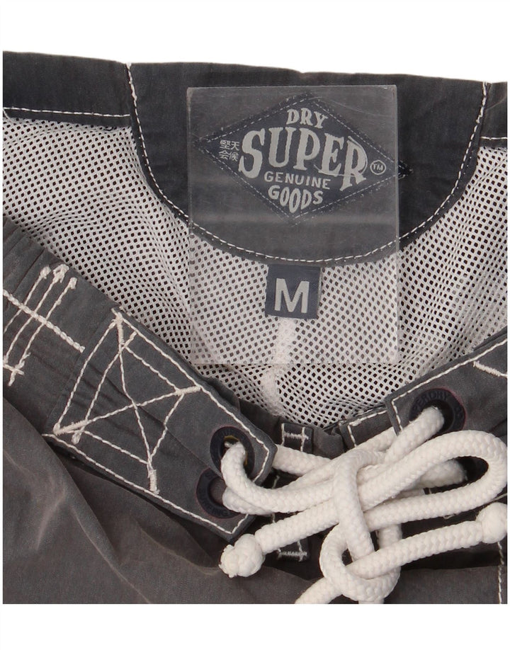 Męskie spodenki kąpielowe Superdry z grafiką, średnioszare, bawełniane z blokami kolorów