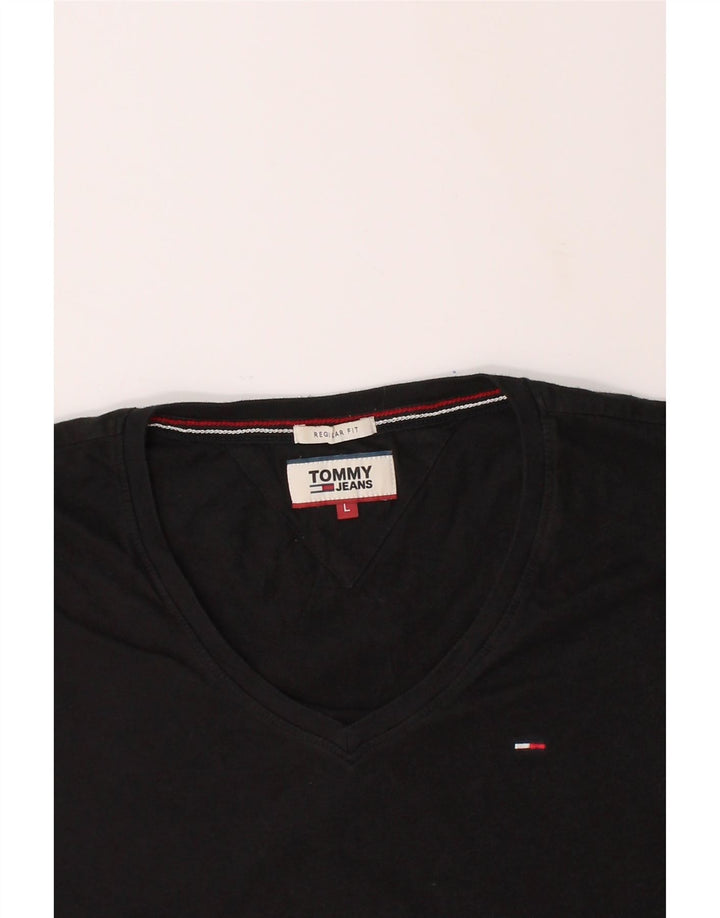 TOMMY HILFIGER Mens Regular Fit T-Shirt Top Large Black Cotton Vintage Tommy Hilfiger and Second-Hand Tommy Hilfiger from Messina Hembry 