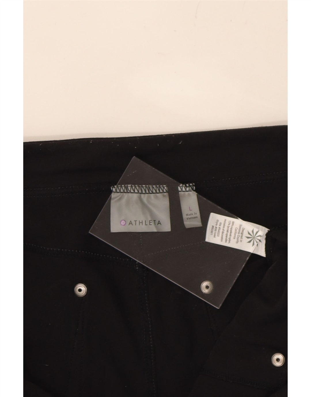 ATHLETA Womens Straight Capri Trousers Large W33 L20  Black Nylon Vintage Athleta and Second-Hand Athleta from Messina Hembry 