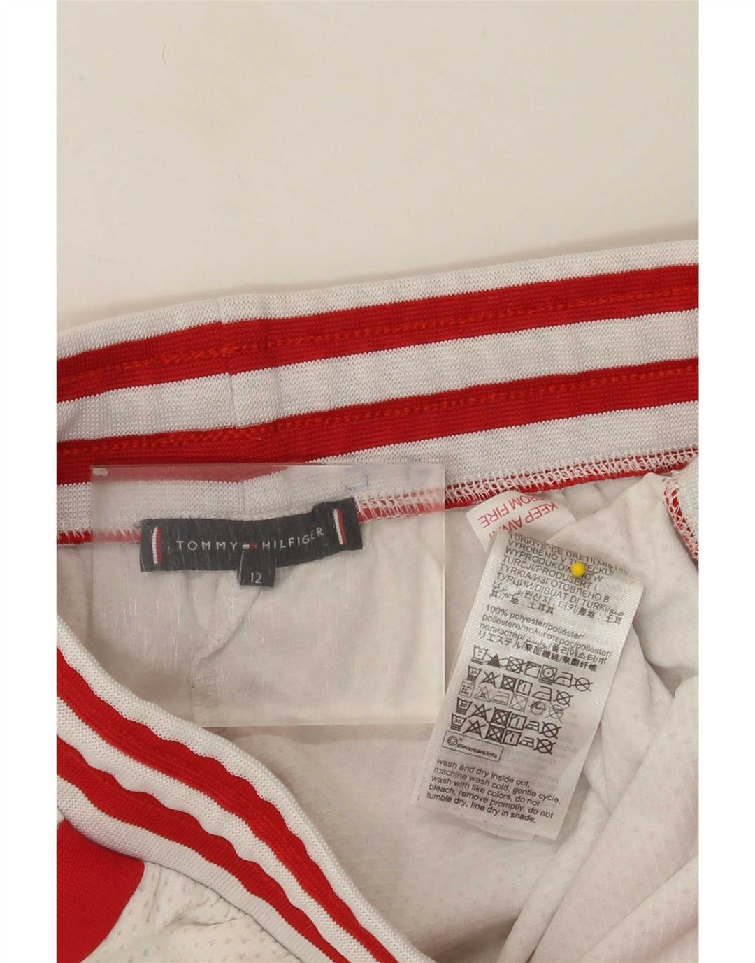 Chłopięce spodenki sportowe Tommy Hilfiger 11-12 lat, biały poliester z blokami kolorów
