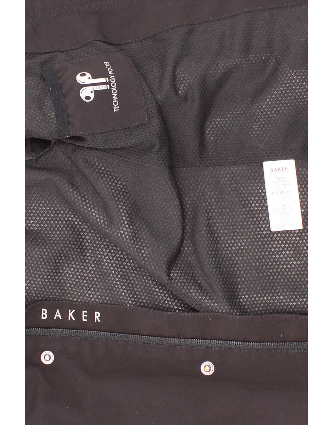 Ted Baker Chłopięca kurtka przeciwdeszczowa z kapturem i grafiką, 4-5 lat, czarna, poliester