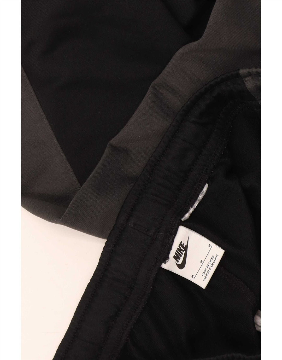 Pełny dres męski Nike w kolorze średniej czerni