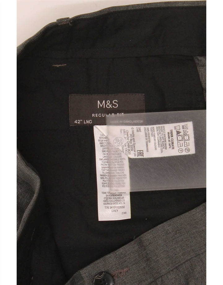 Męskie spodnie garniturowe Marks & Spencer o regularnym kroju W42 L33 Szary poliester