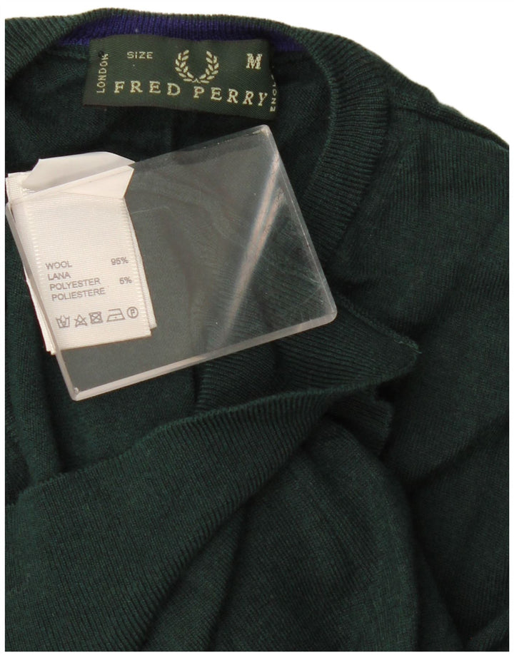 Męski sweter Fred Perry z dekoltem w kształcie litery V, średniej wielkości wełna w kolorze zielonym