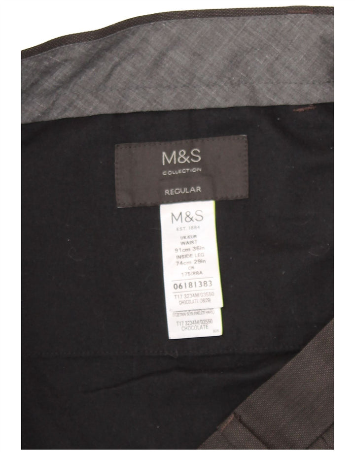 Męskie spodnie codzienne Marks & Spencer o regularnym kroju W36 L29 Brązowy poliester