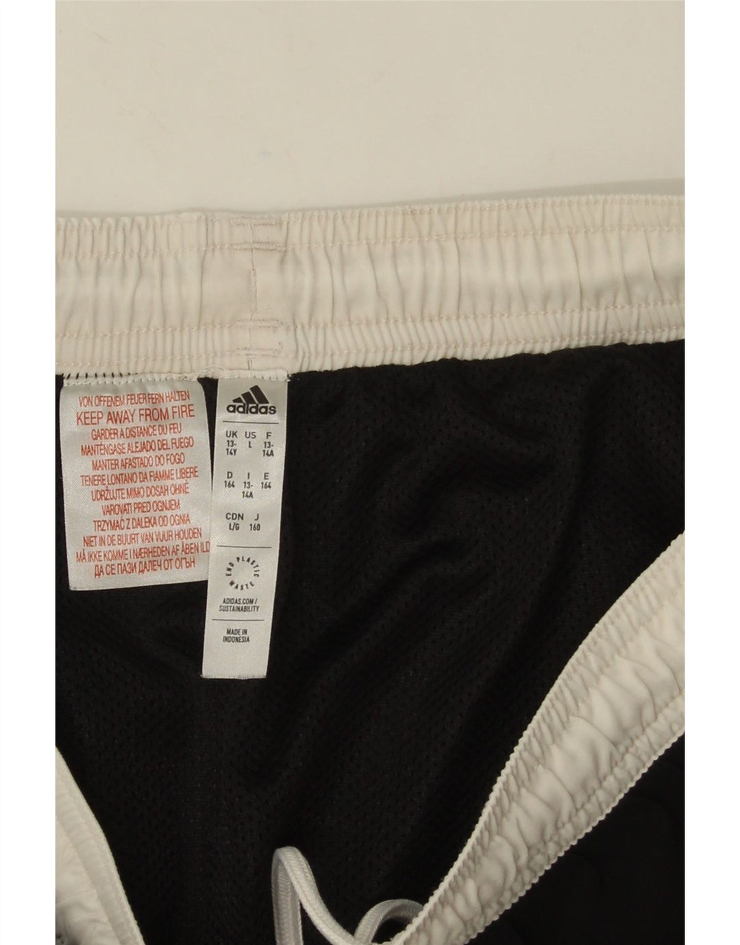 Chłopięce spodenki sportowe Adidas 13-14 lat Czarny poliester z blokami kolorów