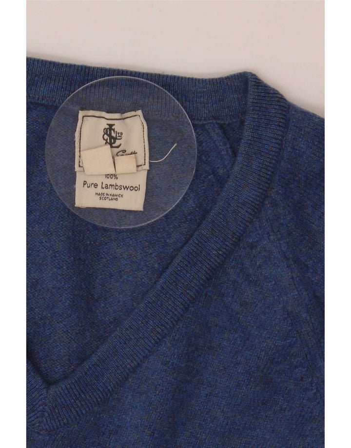 Męski sweter z dekoltem w kształcie litery V, średni niebieski z owczej wełny Lyle & Scott