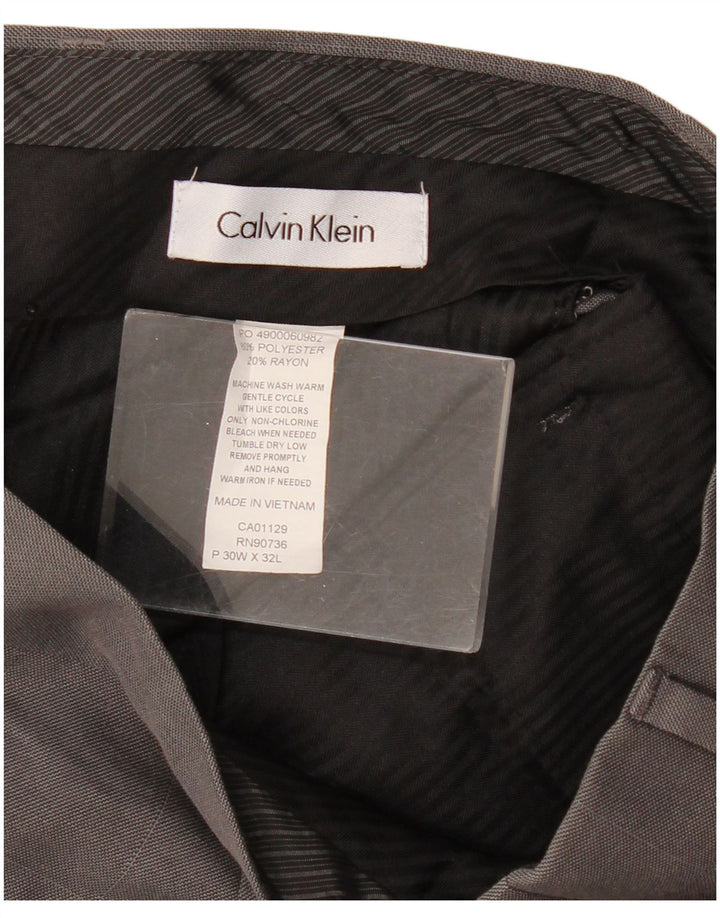 Męskie proste spodnie garniturowe CALVIN KLEIN W30 L32 Szara krata, poliester