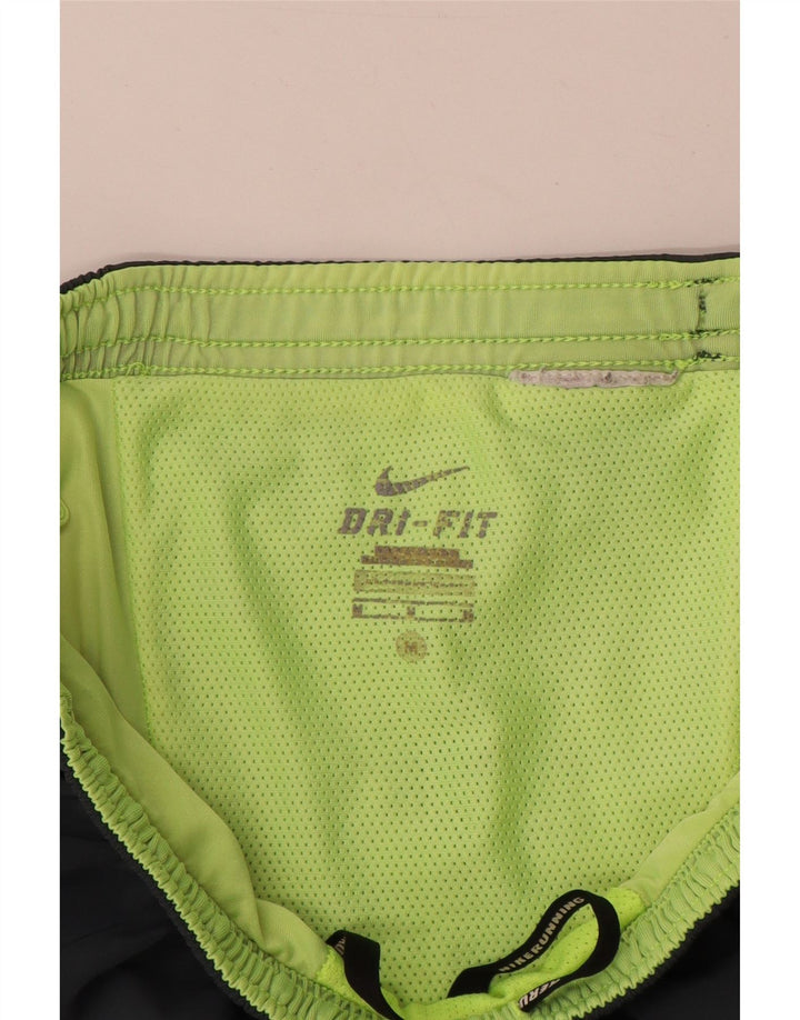 Męskie spodenki sportowe Nike Dri Fit w kolorze średnioszarym