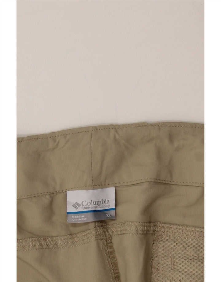 COLUMBIA Womens Chino Shorts XL W38  Beige Nylon Vintage Columbia and Second-Hand Columbia from Messina Hembry 