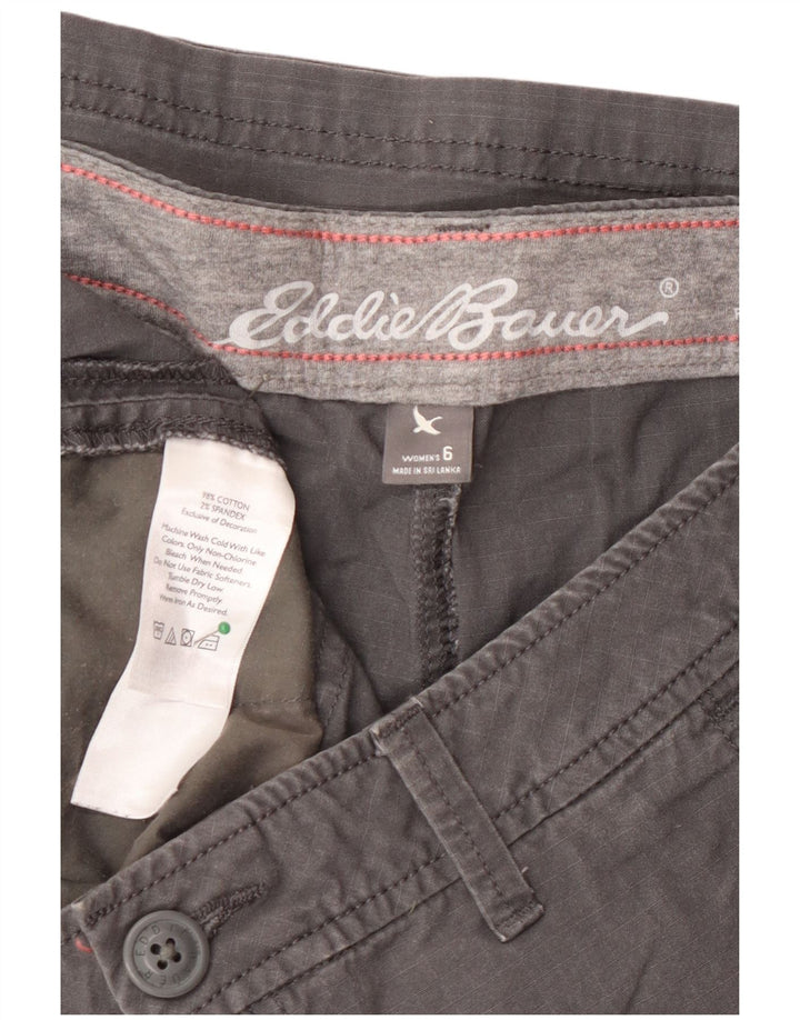 Damskie szorty bojówki Eddie Bauer o lekko zakrzywionych kształtach US 6 Medium W30, szara bawełna