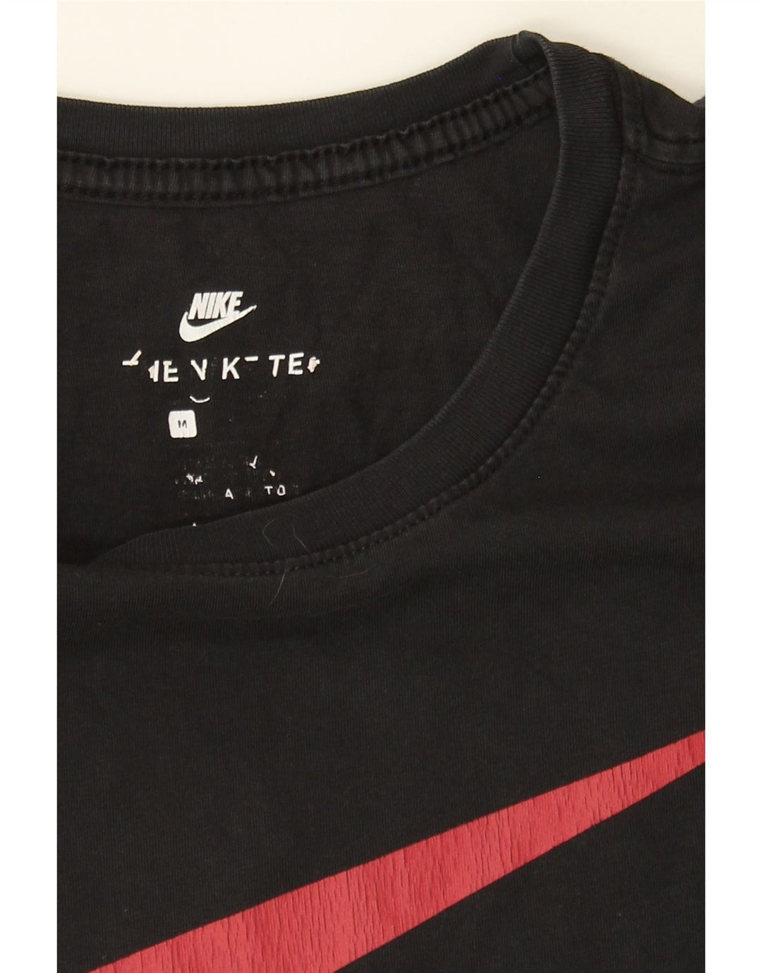 NIKE Mens Graphic T-Shirt Top Medium Black Cotton Vintage Nike and Second-Hand Nike from Messina Hembry 