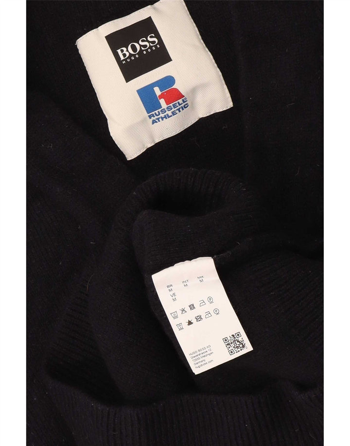 Męski sweter Hugo Boss z graficznym dekoltem w kształcie litery V, średni granatowy kolor i bloki kolorów