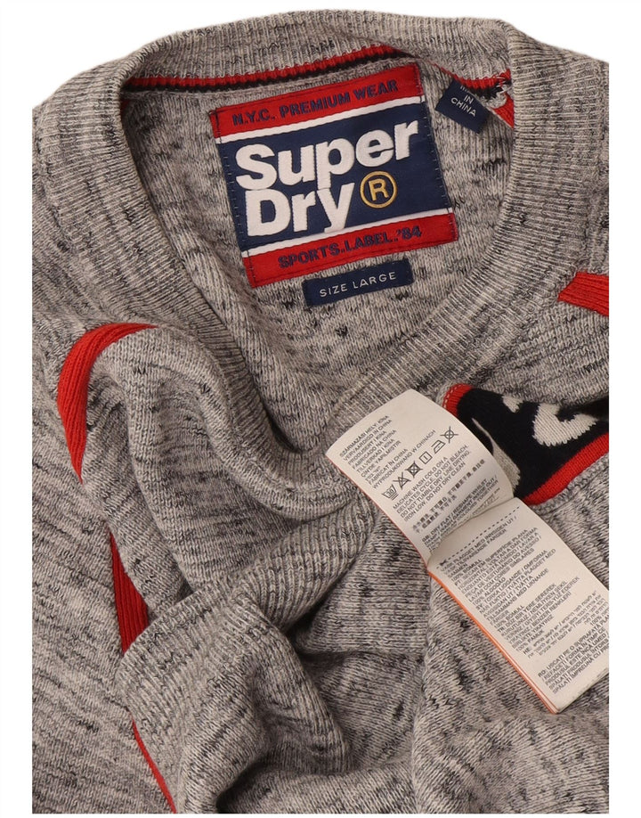 Męski sweter Superdry z okrągłym dekoltem i dużym szarym blokiem kolorów