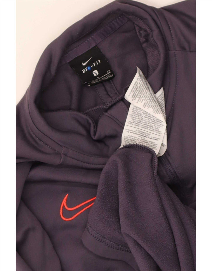 Męski dres Nike Dri Fit z zamkiem błyskawicznym na szyi i małym fioletowym poliestrem