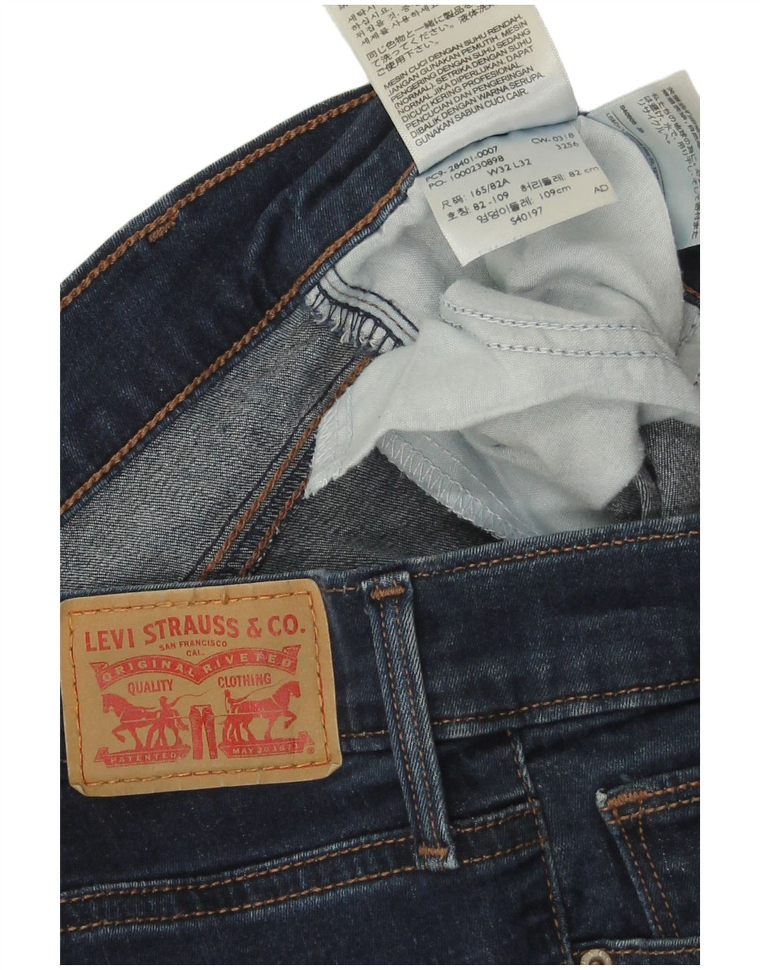 Damskie jeansy wyszczuplające Levi's Straight W32 L32 Granatowa bawełna
