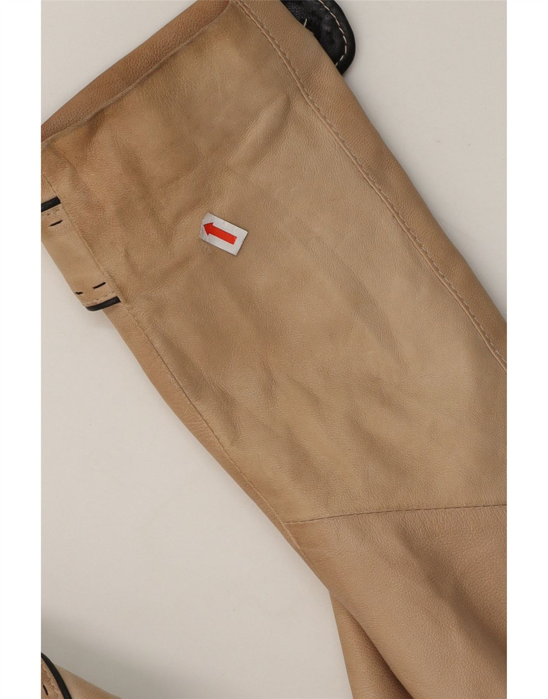 VINTAGE Womens Leather Coat EU 38 Medium Beige Leather Vintage Vintage and Second-Hand Vintage from Messina Hembry 
