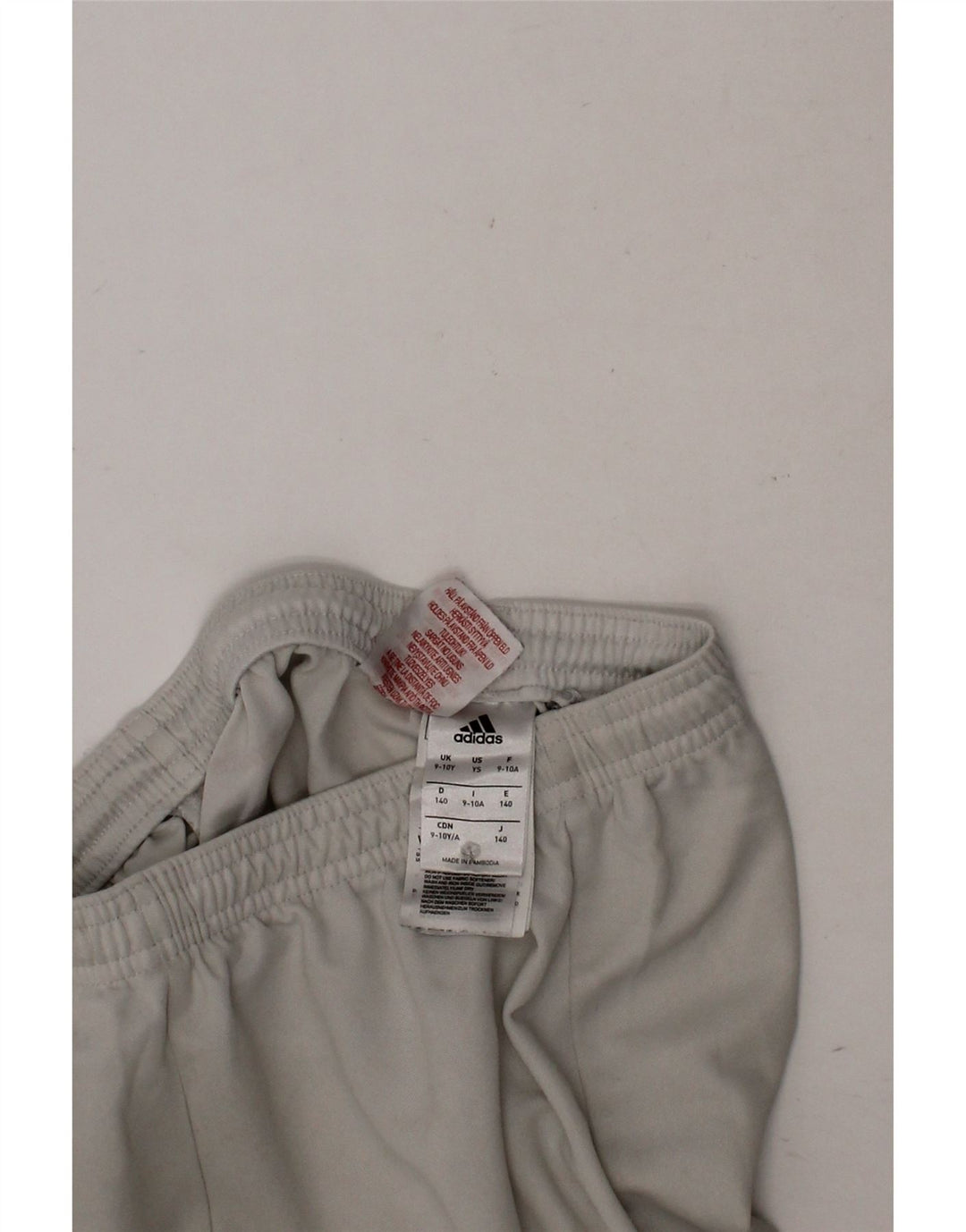 ADIDAS Boys Sport Shorts 9-10 Years White Polyester Vintage Adidas and Second-Hand Adidas from Messina Hembry 