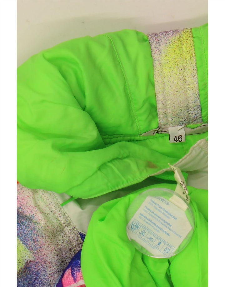 Damska kurtka wiatrówka z kapturem Brunik IT 46, duża, wielokolorowa, geometryczna