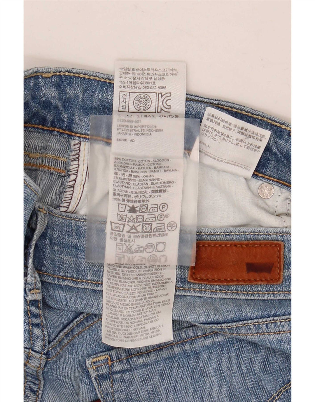 Damskie proste dżinsy Levi's W28 L28 Niebieskie bawełniane