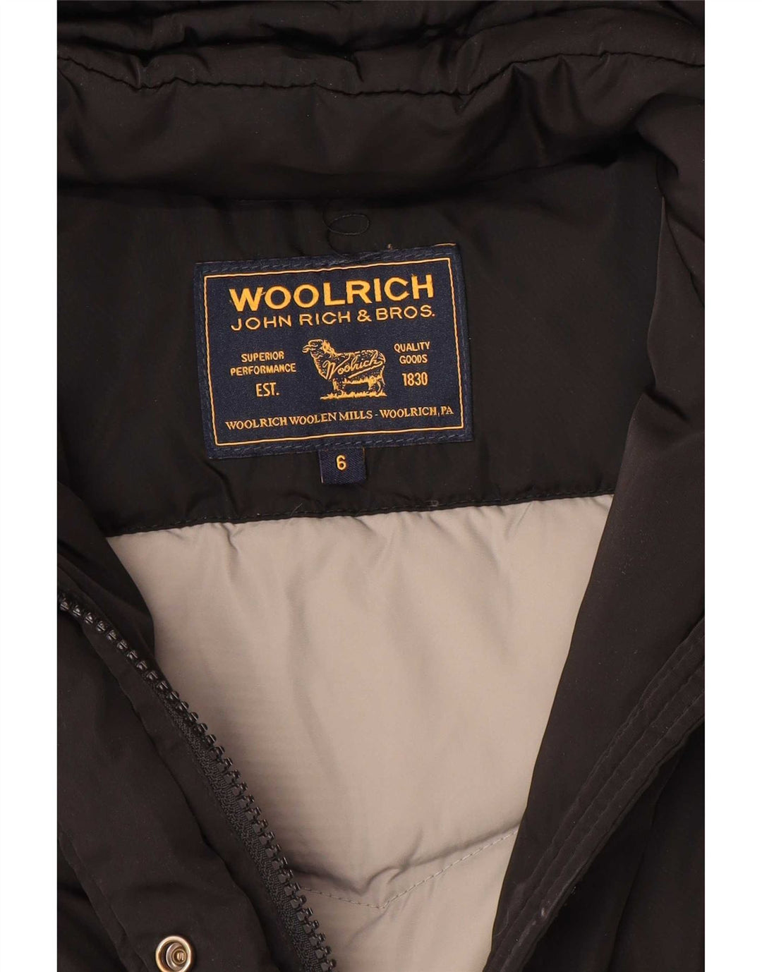 Wyściełana kurtka dziewczęca z kapturem Woolrich 5-6 lat, czarna