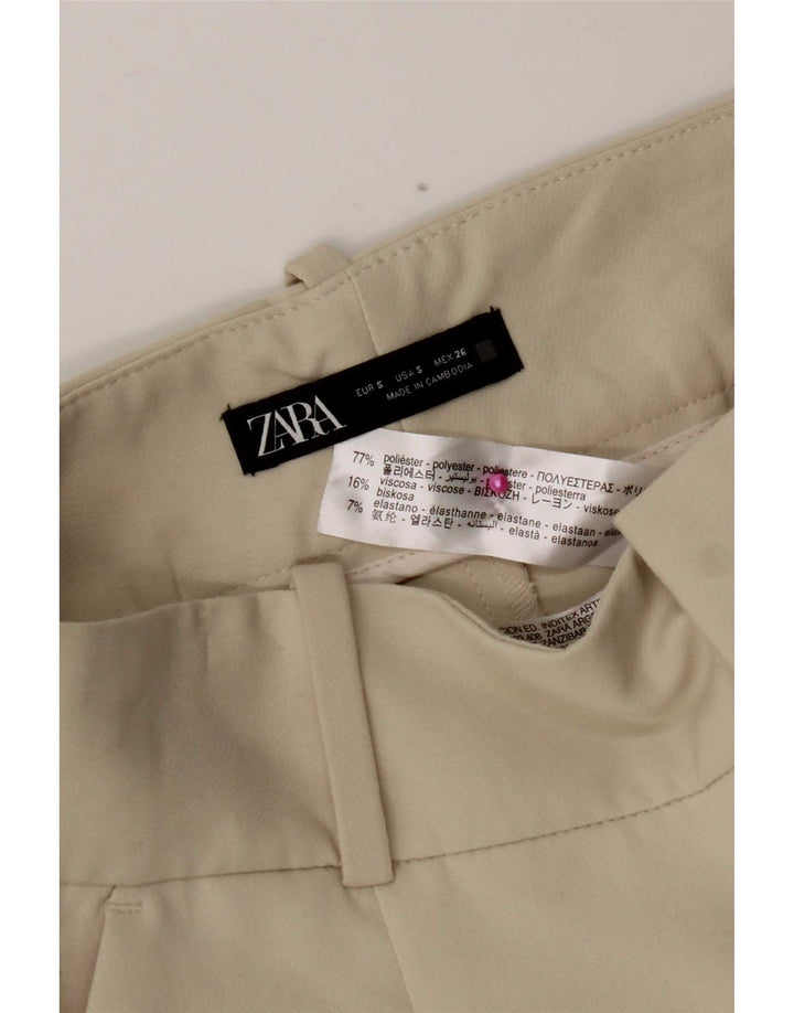 Damskie zwężane spodnie garniturowe Zara, małe W26 L27 w kolorze złamanej bieli, poliester