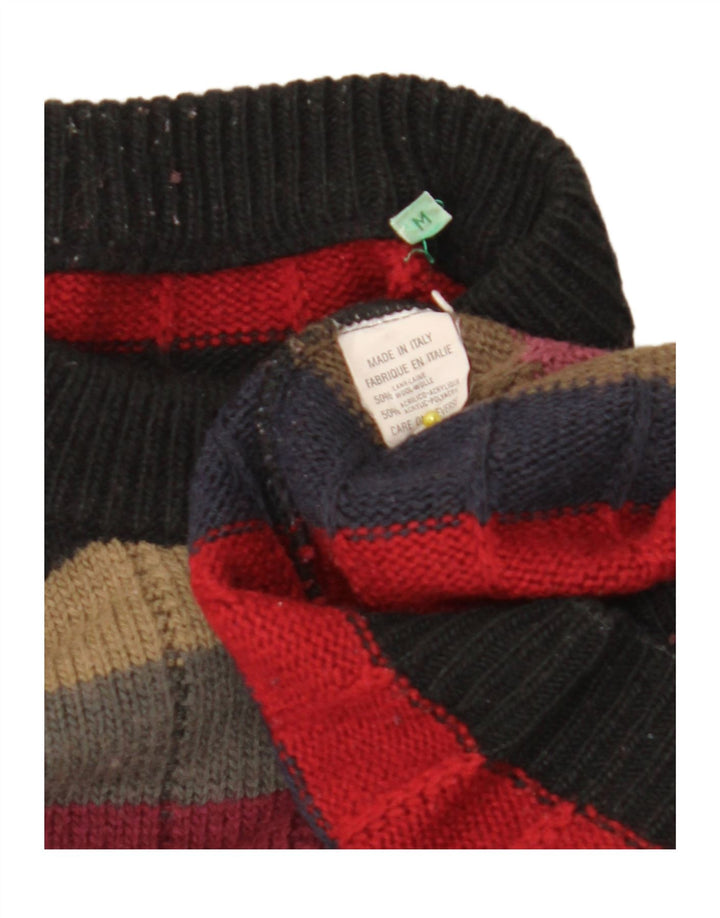 Męski sweter w stylu vintage z okrągłym dekoltem i średnimi wielobarwnymi paskami