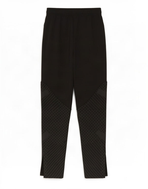 Chłopięce spodnie dresowe Nike Dri Fit Slim, 10-11 lat, średnie czarne