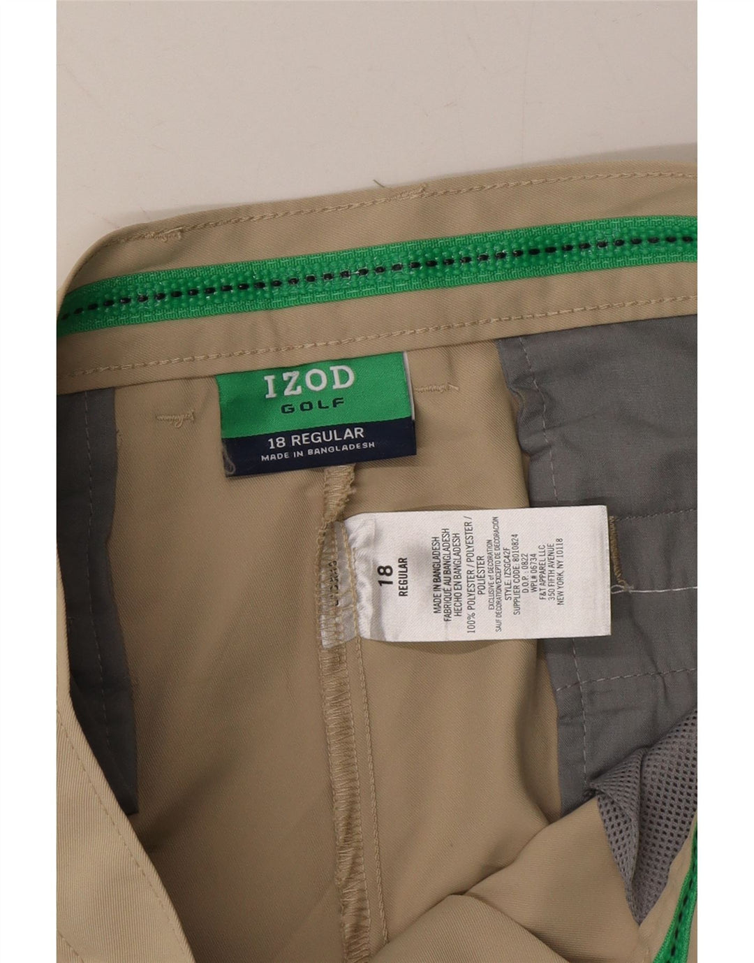 IZOD Boys Golf Chino Shorts 15-16 Years W30 Beige Polyester Vintage Izod and Second-Hand Izod from Messina Hembry 