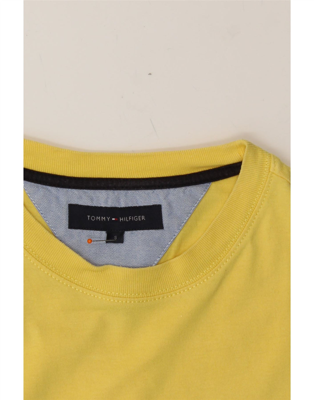 TOMMY HILFIGER Mens T-Shirt Top Small Yellow Cotton Vintage Tommy Hilfiger and Second-Hand Tommy Hilfiger from Messina Hembry 