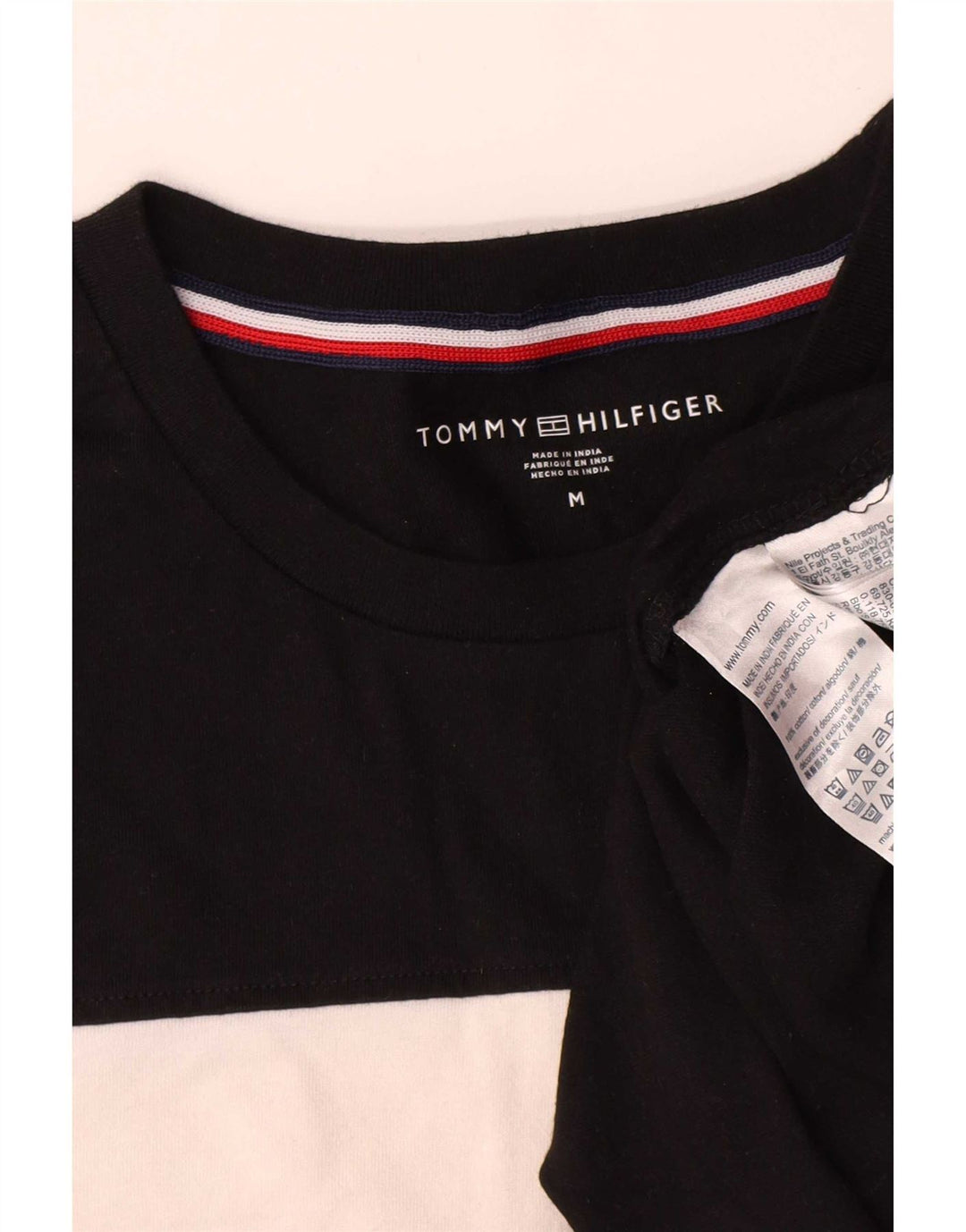 T-shirt męski Tommy Hilfiger, bawełniany, średniej wielkości, w kolorze czarnym