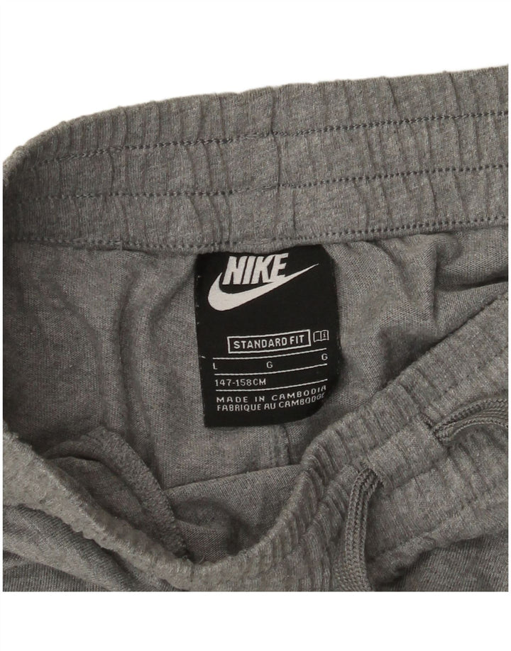 Chłopięce spodenki sportowe Nike o standardowym kroju, duże, 12-13 lat, szare, poliestrowe