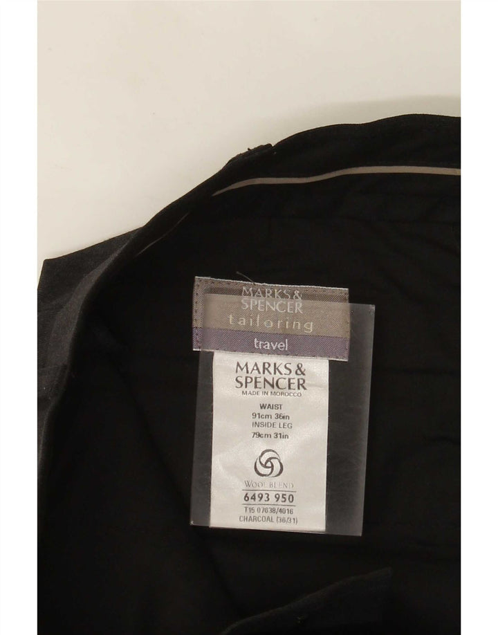 Marks & Spencer Męskie dopasowane spodnie garniturowe W36 L31 Szary poliester