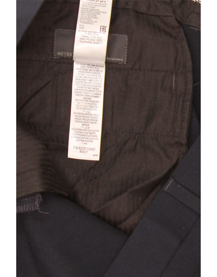 Męskie spodnie typu slim chino Marks & Spencer W40 L33 Granatowy poliester