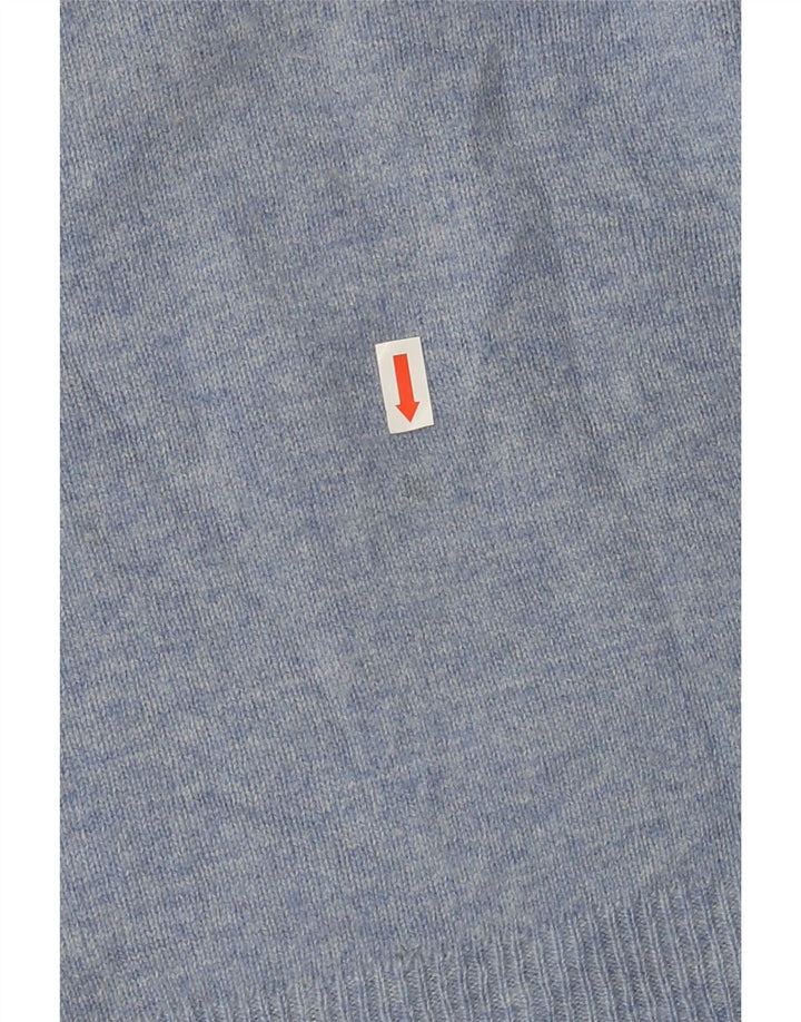 Męski sweter Marks & Spencer Blue Harbor z dekoltem w kształcie litery V, średnioniebieski