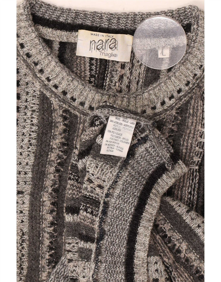 Męski sweter Nara Maglie o regularnym kroju z okrągłym dekoltem i dużymi szarymi paskami