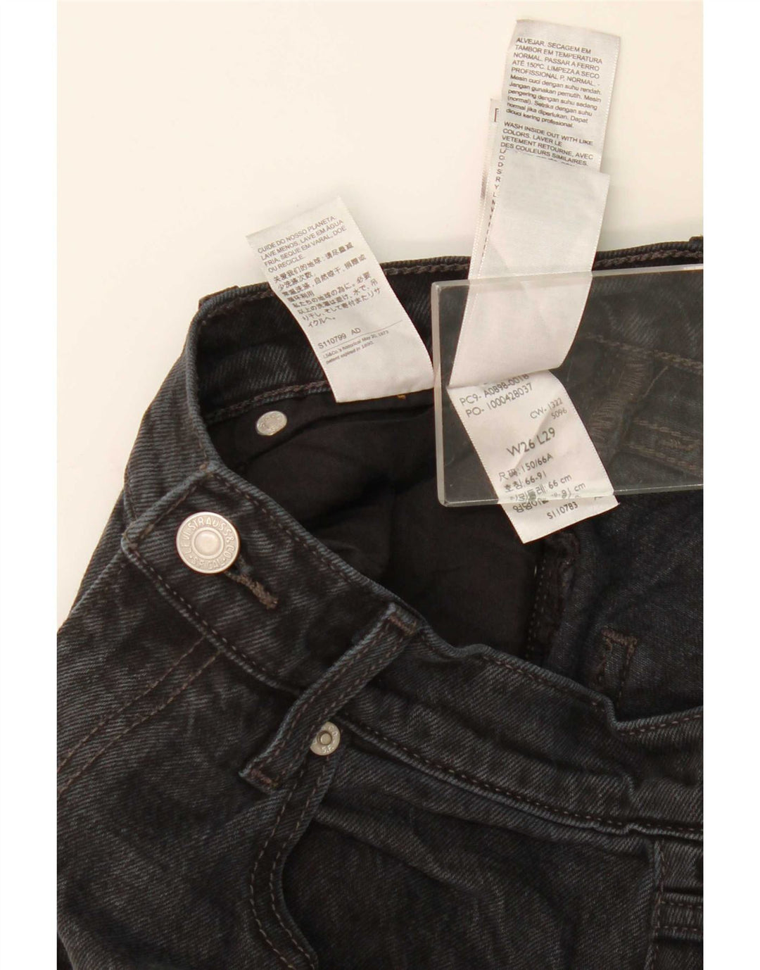 Damskie zwężane dżinsy Levi's W26 L29 Czarna bawełna