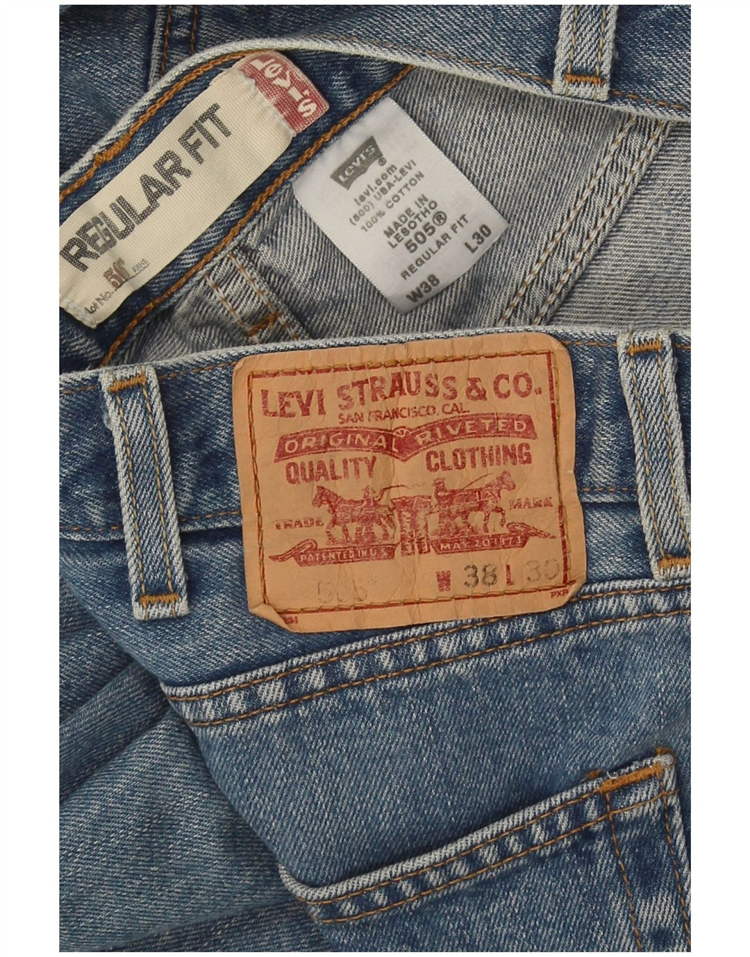 Męskie jeansy Levi's 505 o regularnym kroju W38 L30 Niebieska bawełna