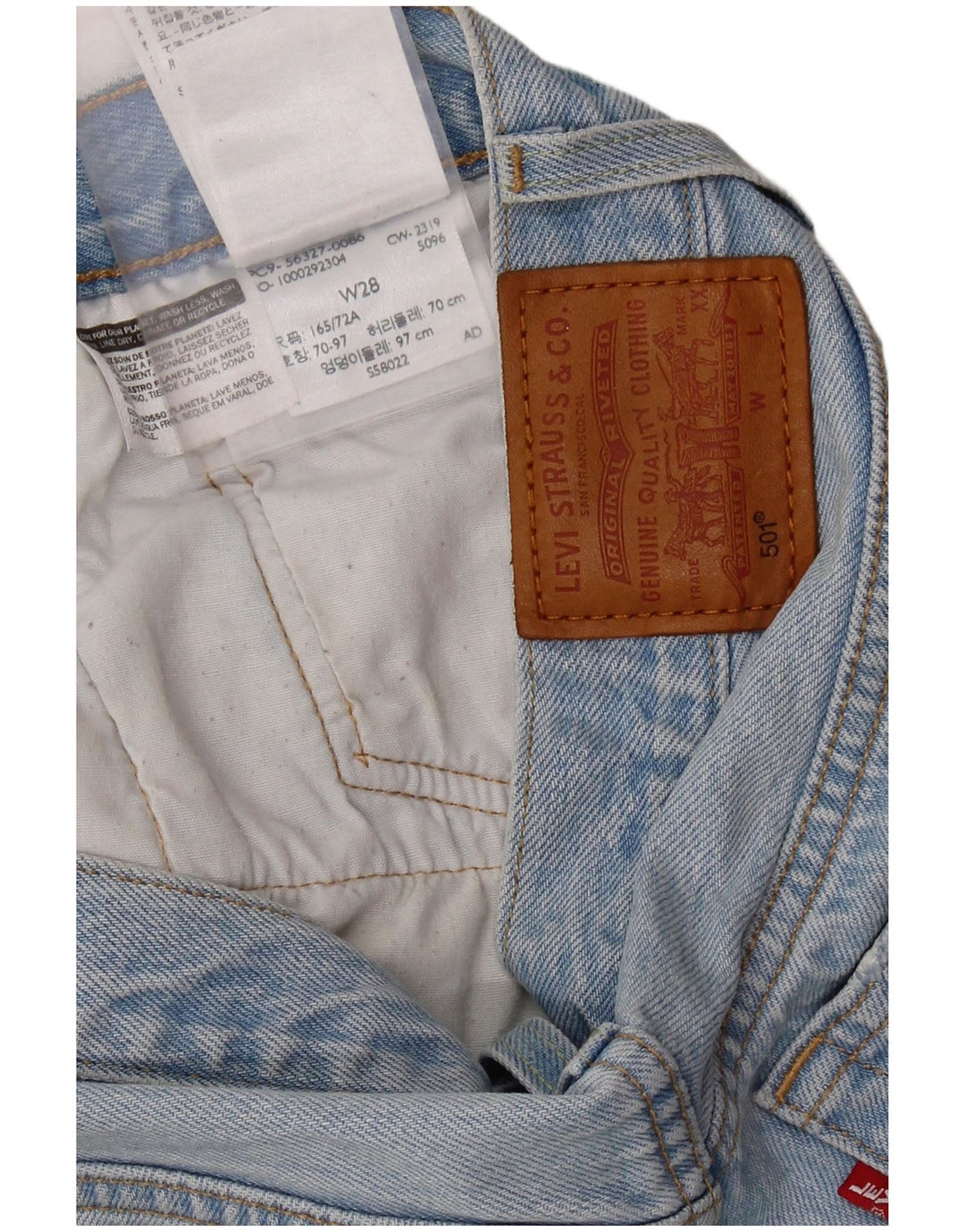 Damskie spodenki jeansowe LEVI'S 501 w trudnej sytuacji W28 Średnioniebieskie bawełniane