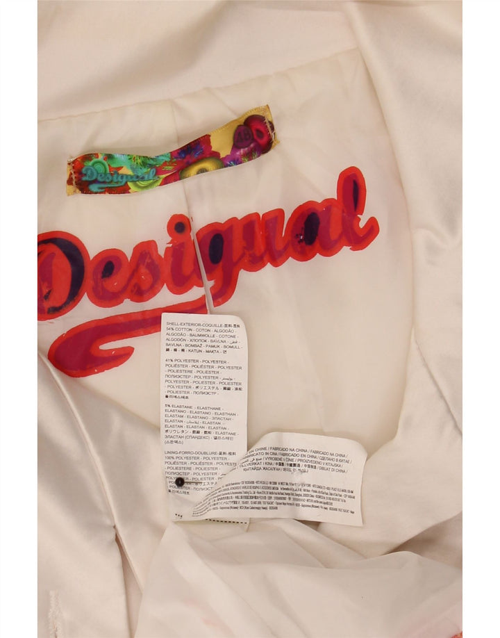 Desigual damski płaszcz graficzny EU 48 2XL z białej bawełny w kwiaty