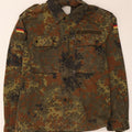 Męska kurtka wojskowa Vintage UK 38 w średnim kamuflażu khaki