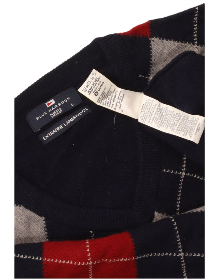 Męski sweter Marks & Spencer Blue Harbor z dekoltem w kształcie litery V, duży, granatowy