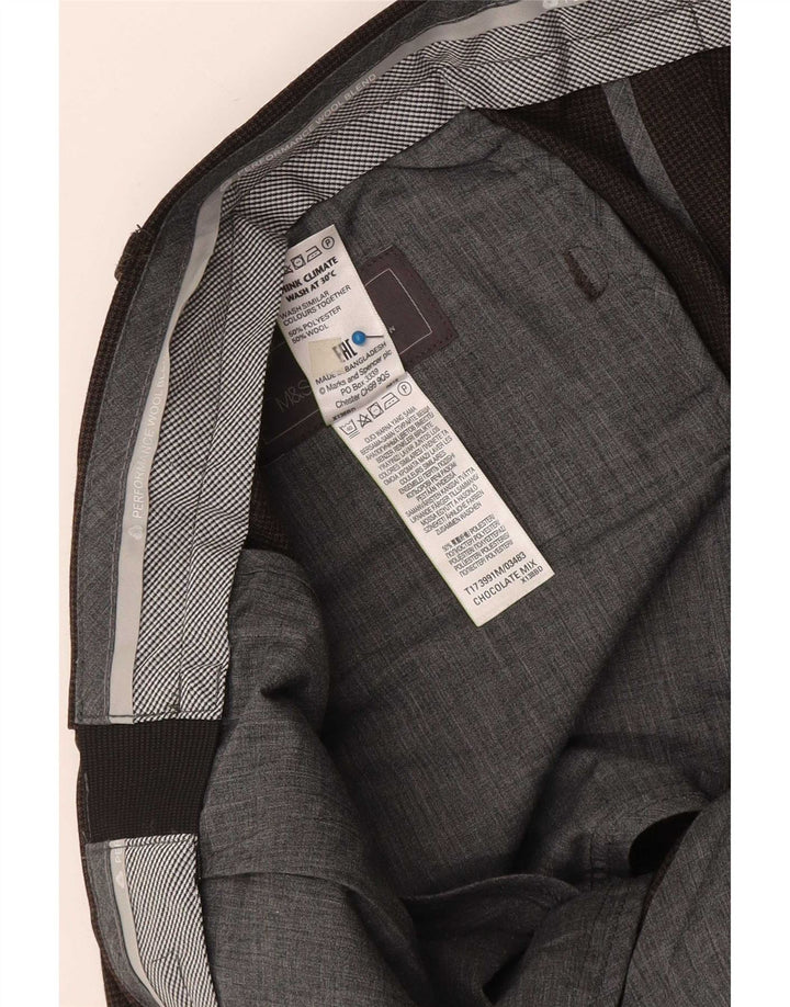 Marks & Spencer Męskie spodnie garniturowe o dopasowanym kroju W38 L29 Brązowe