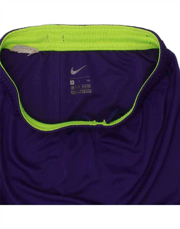 NIKE Boys Sport Shorts 8-9 Years Small Purple Vintage Nike and Second-Hand Nike from Messina Hembry 