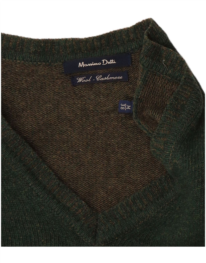 Męski sweter Massimo Dutti z dekoltem w kształcie litery V, średniej wielkości wełna w kolorze zielonym