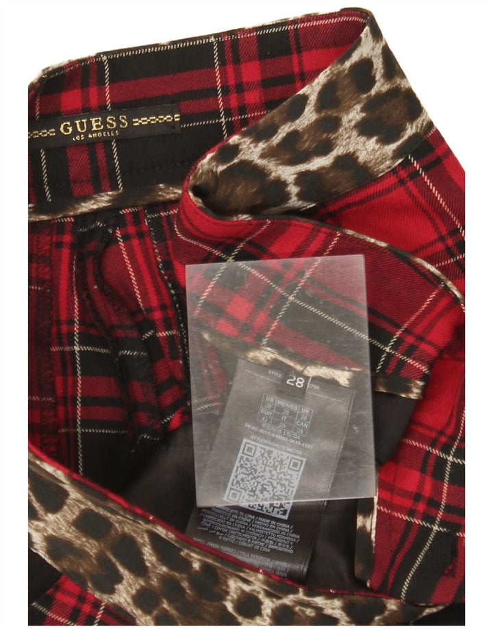 Damskie zwężane spodnie chino GUESS W28 L26, poliester w czerwoną kratę