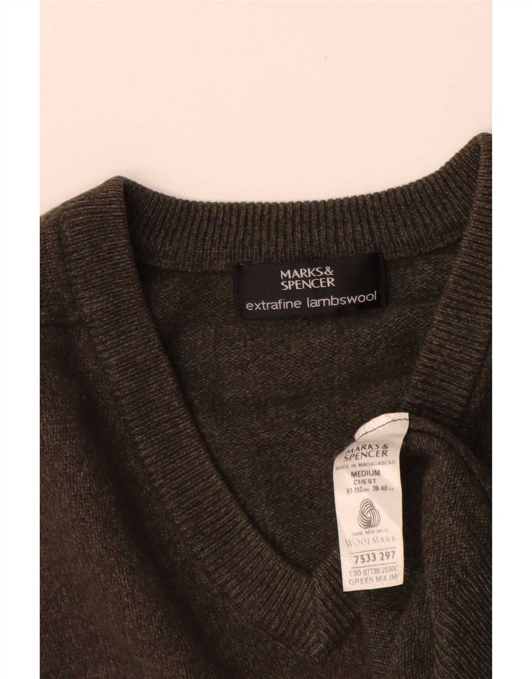 Marks & Spencer Męski sweter z dekoltem w kształcie litery V, średnio zielony, wełna owcza